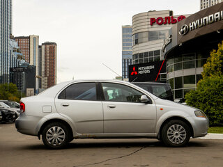 2005 Chevrolet Aveo I, серебристый, 253000 рублей, вид 3