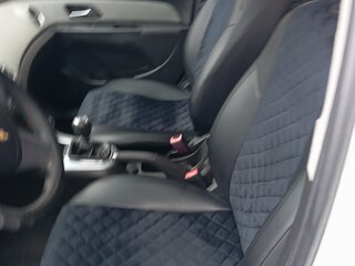 2013 Chevrolet Cruze I Рестайлинг, белый, 700000 рублей, вид 3