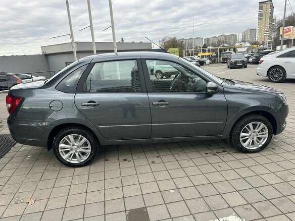 2026 Lada (ВАЗ) Granta I Рестайлинг, серый, 1208000 рублей - вид 3