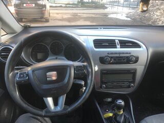 2011 SEAT Leon II Рестайлинг, чёрный, 350000 рублей, вид 5