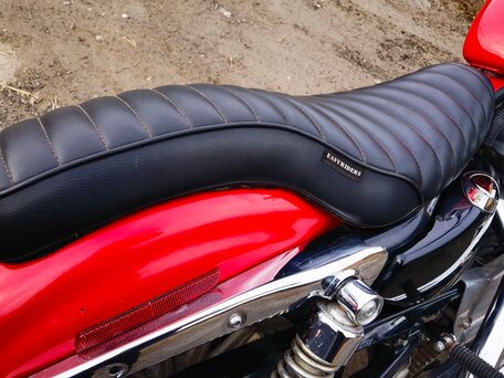2005 Harley-Davidson Sportster 883, красный, 600000 рублей, вид 4