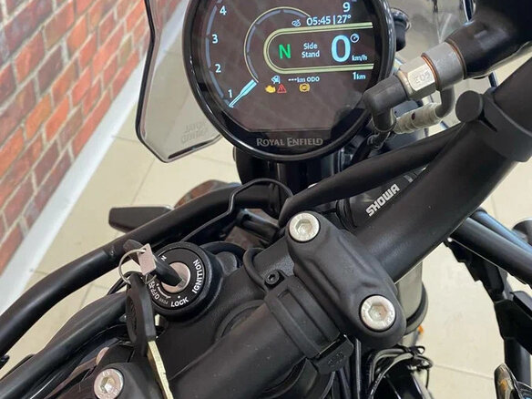 2025 Royal Enfield Himalayan, чёрный, 615000 рублей - вид 7