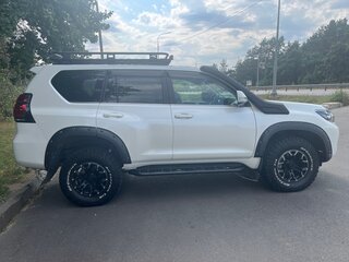 2021 Toyota Land Cruiser Prado 150 Series Рестайлинг 3, белый, 7100000 рублей, вид 3