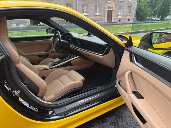2019 Porsche 911 Carrera 4S VIII (992), чёрный - вид 19