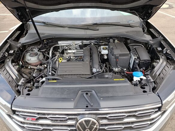 2022 Volkswagen Tayron I, чёрный, 2500000 рублей - вид 9