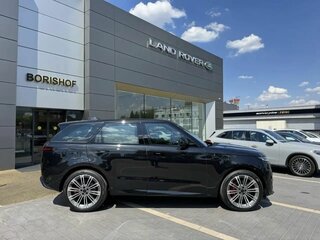 2026 Land Rover Range Rover Sport P400 MHEV III, чёрный, 17500000 рублей, вид 2