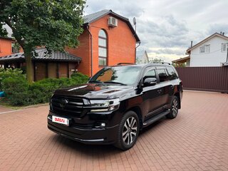 2018 Toyota Land Cruiser 200 Series Рестайлинг 2, чёрный, 6800000 рублей, вид 1