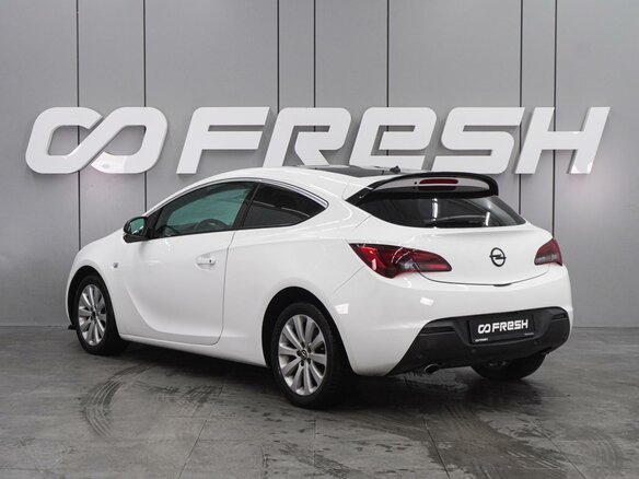 2012 Opel Astra GTC J Рестайлинг, белый - вид 1