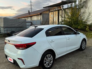 2019 Kia Rio IV, белый, 850000 рублей, вид 5