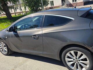 2013 Opel Astra GTC J Рестайлинг, серый, 750000 рублей, вид 4