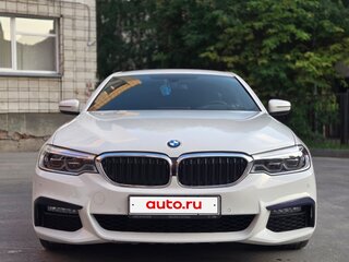 2019 BMW 5 серии 530d xDrive VII (G30/G31/G38), белый, 4300000 рублей, вид 3