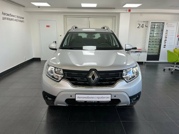 2022 Renault Duster II, серебристый - вид 1