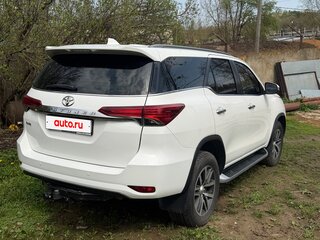2017 Toyota Fortuner II, белый, 3450000 рублей, вид 4
