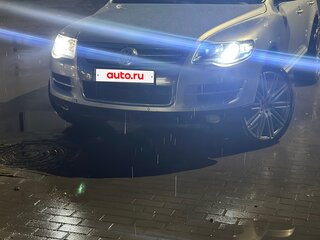 2008 Volkswagen Touareg I Рестайлинг, серебристый, 1000000 рублей, вид 3