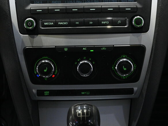 2009 Skoda Octavia II (A5) Рестайлинг, серый - вид 8