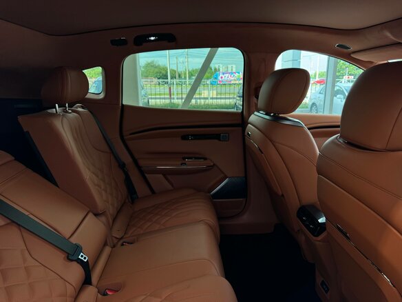 2026 GAC Hyptec HT, чёрный, 5999000 рублей - вид 36