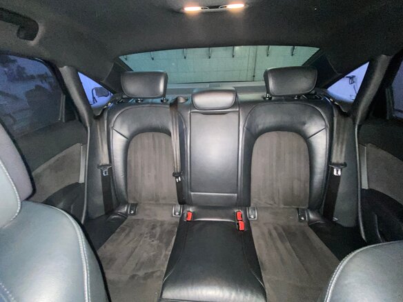 2011 Audi A6 IV (C7), белый, 1750000 рублей - вид 4