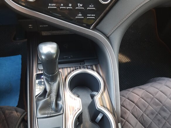 2018 Toyota Camry VIII (XV70), коричневый, 2730000 рублей - вид 28