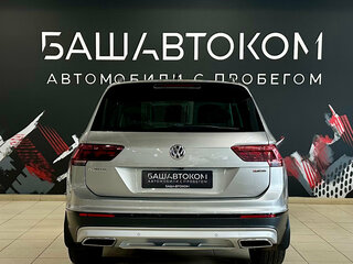2019 Volkswagen Tiguan II, серебристый, 2480000 рублей, вид 5