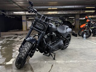 2021 Harley-Davidson Fat Bob, чёрный, 1850000 рублей, вид 1