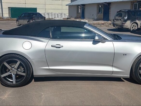 2017 Chevrolet Camaro VI, серый, 2480000 рублей - вид 5