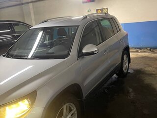 2012 Volkswagen Tiguan I Рестайлинг, серебристый, 1490000 рублей, вид 4