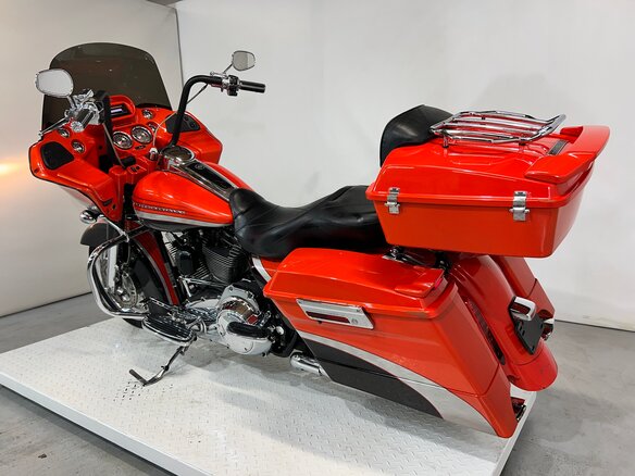 2009 Harley-Davidson CVO Road Glide, красный, 950000 рублей - вид 8