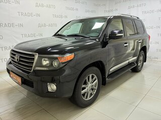 2015 Toyota Land Cruiser 200 Series Рестайлинг 1, чёрный, 3299000 рублей, вид 1