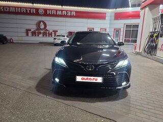 2023 Toyota Camry VIII (XV70) Рестайлинг, чёрный, 2800000 рублей, вид 2