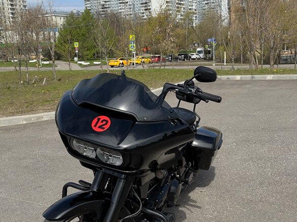 2023 Harley-Davidson Road Glide, чёрный, 2099000 рублей - вид 2
