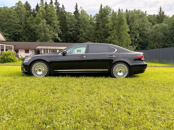 2013 Lexus LS 600h L IV Рестайлинг 2, чёрный - вид 2