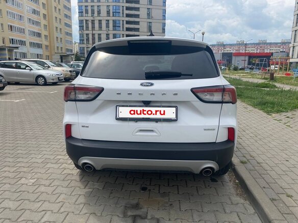 2020 Ford Escape IV, белый, 1500000 рублей - вид 7