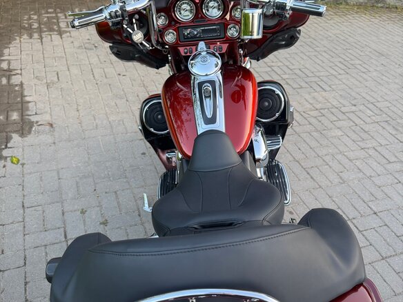 2010 Harley-Davidson CVO, оранжевый, 1150000 рублей - вид 8