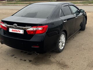 2013 Toyota Camry VII (XV50), чёрный, 1700000 рублей, вид 3