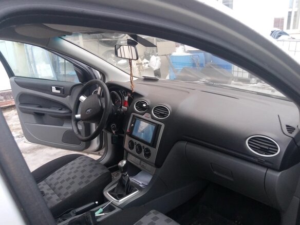 2008 Ford Focus II Рестайлинг, серебристый, 350000 рублей - вид 11