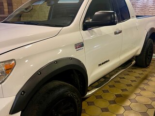 2009 Toyota Tundra II, белый, 3200000 рублей, вид 2