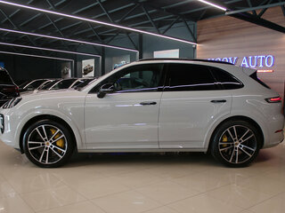 2024 Porsche Cayenne S III Рестайлинг, серый, 16500000 рублей, вид 3