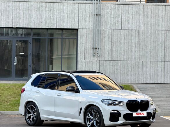 2018 BMW X5 50i IV (G05/G18), белый - вид 22