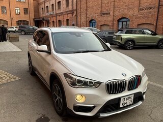 2017 BMW X1 18i sDrive II (F48), белый, 2200000 рублей, вид 3