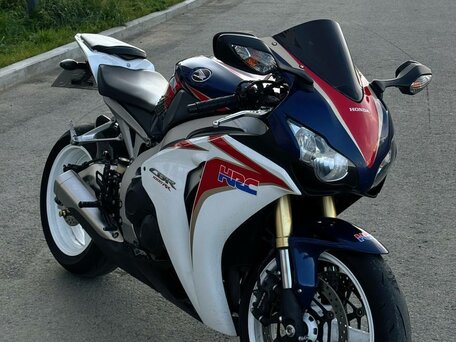 2011 Honda CBR 1000 RR/RA Fireblade, белый, 800000 рублей, вид 1