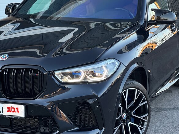2022 BMW X5 M Competition III (F95), чёрный, 12000000 рублей - вид 2