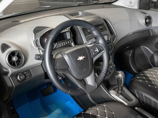 2013 Chevrolet Aveo II, серебристый, 572600 рублей, вид 5