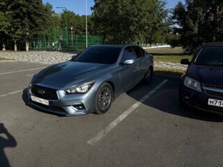 2018 Infiniti Q50 I Рестайлинг, серебристый, 2600000 рублей, вид 1