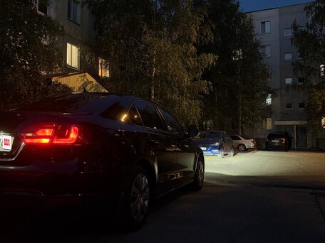 2012 Volkswagen Jetta VI, чёрный, 950000 рублей, вид 1