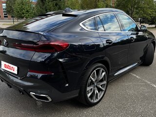 2022 BMW X6 40i III (G06), синий, 8990000 рублей, вид 4