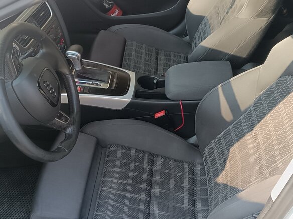 2011 Audi A4 IV (B8), белый, 800000 рублей - вид 9
