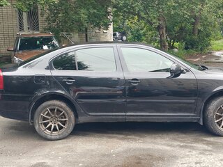 2013 Skoda Octavia II (A5) Рестайлинг, чёрный, 599000 рублей, вид 2