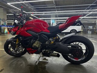 2023 Ducati Streetfighter V4, красный, 2500000 рублей, вид 2