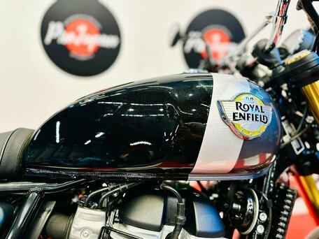 2026 Royal Enfield Bear 650, чёрный, 727000 рублей, вид 4