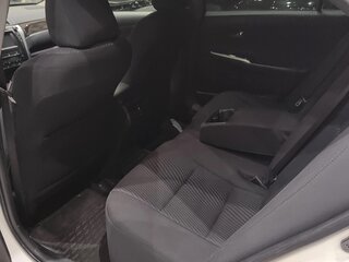 2016 Toyota Camry VII (XV50) Рестайлинг, белый, 2300000 рублей, вид 4